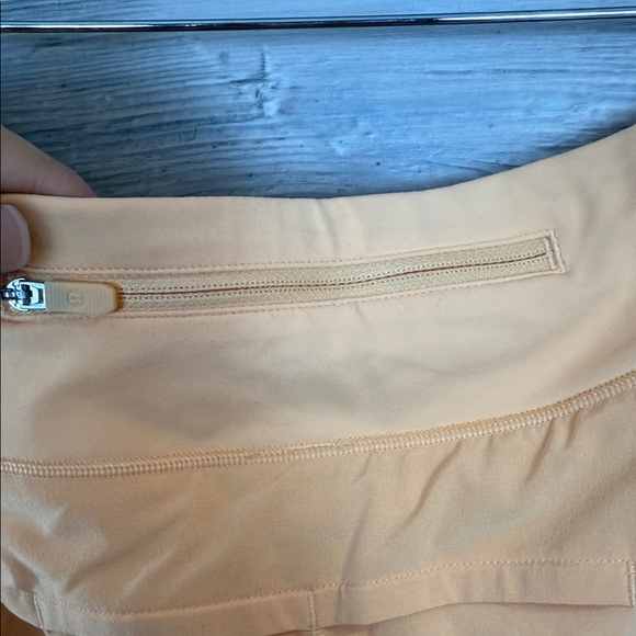 Lululemon Speed Up Low Rise Lined 2.5” Shorts Sunny Coral - Picture 5 of 6
